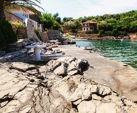 Faros Oasis Gdinj