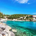 Faros Oasis * Gdinj